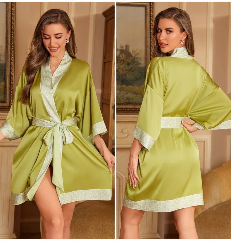 Peignoir Femme Court en Satin Holly Robe 20 / Plus Free Size